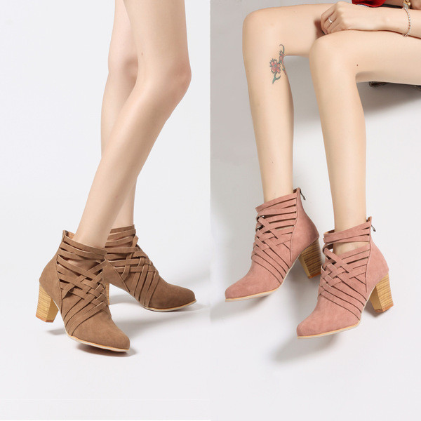 Moodsad naiste saapad teravatipuline kontsaga mudel