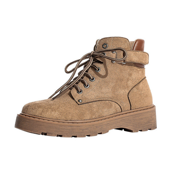 Naiste seemisnahast talvesaapad