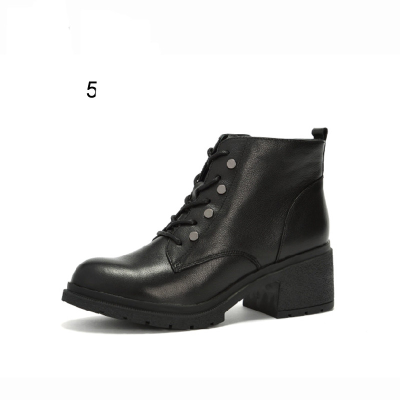 Női csizma műbőrből, sarokkal - különböző modellek