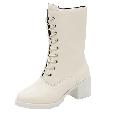 Naiste nahast saapad paksu kandilise kontsaga