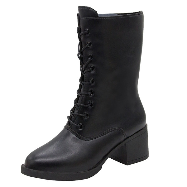 Naiste nahast saapad paksu kandilise kontsaga