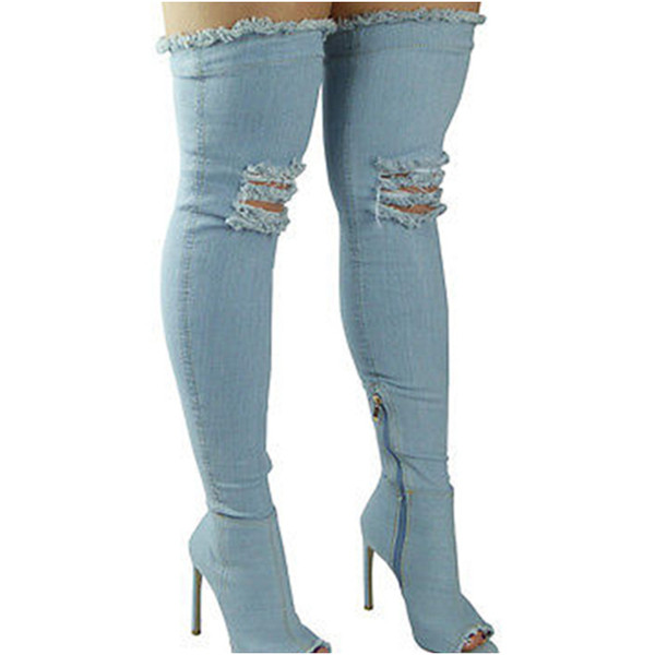 Rebenenud elementidega naiste teksasaabaste uus mudel