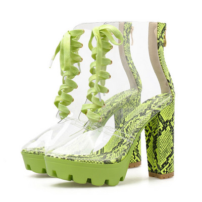 Läbipaistvad paksude kontsade ja paeltega naiste saapad