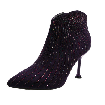 Μοντέρνες γυναικείες μπότες από οικολογικό σουέτ με λεπτό τακούνι  και πέτρες