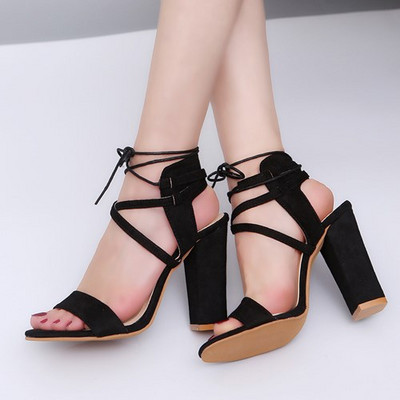 Paksu kontsaga naiste kingad ökoseemisnahast - kaks mudelit