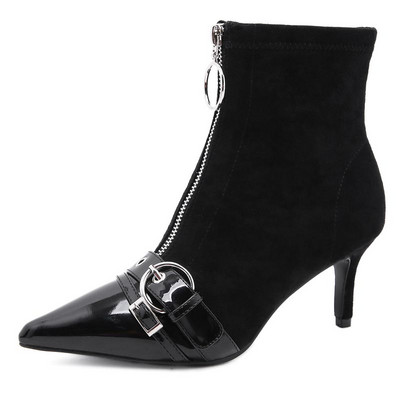 Aktuális fekete színű női csizma vékony sarokkal és cipzárral