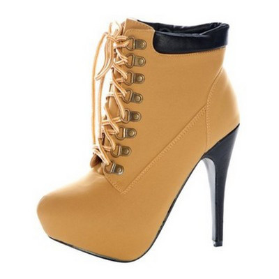 Κομψές γυναικείες μπότες με κορδόνια και ψηλά τακούνια