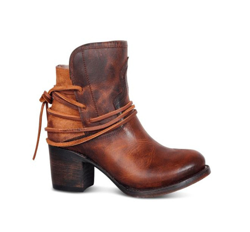 Alkalmi női csizma műbőrből, fűzős