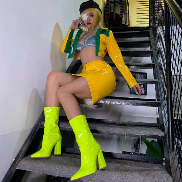 Stiilsed naiste lakknahast saapad teravatipuline mudel ja 10 cm kontsaga