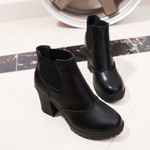 Női alkalmi csizma eko bőrből, vastag sarokkal