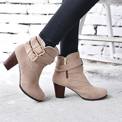 Velúr, vastag sarkú női csizma