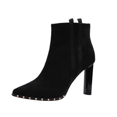 Νέο μοντέλο γυναικείες μπότες με τακούνι - μυτερό μοντέλο