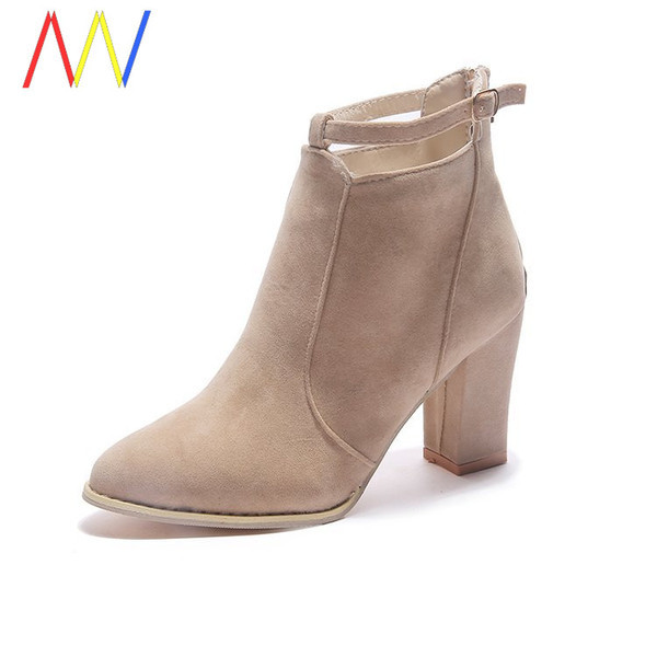 Moderne ženske čizme od brušene kože s debelom petom