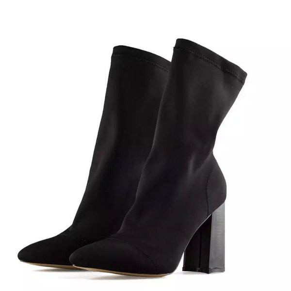 Naiste elastsed saapad, teravatipuline paksu kontsaga mudel