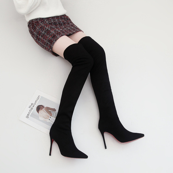 Дамски дълги ботуши заострен модел с висок ток