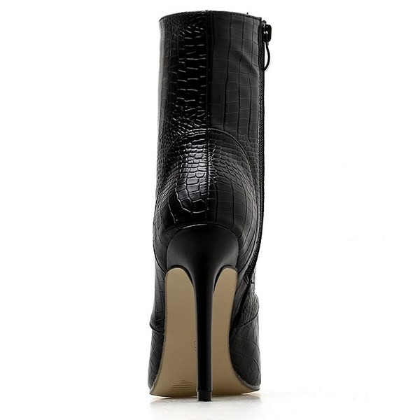 Дамски кожени боти с тънък ток и цип