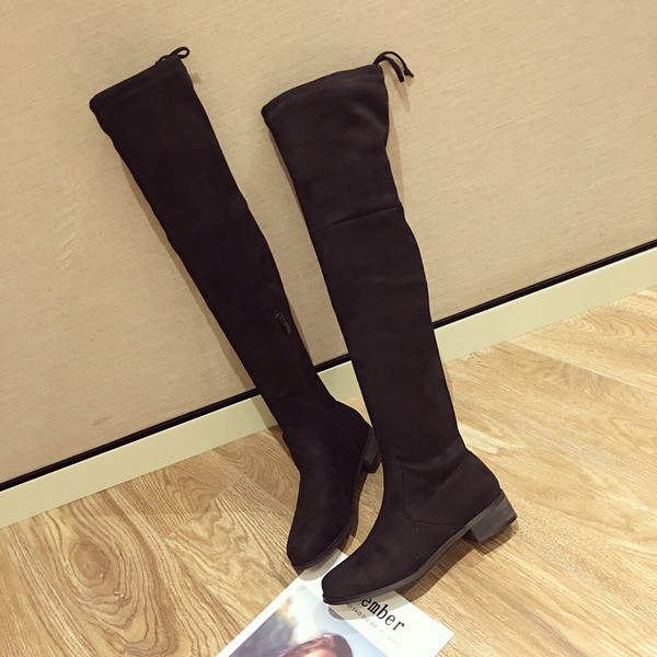 Ежедневни дамски ботуши над коляното заоблен модел с връзки