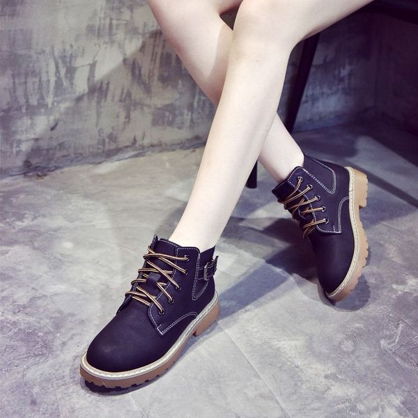 Дамски кожени есенно-зимни боти с груба подметка с и без подплата 