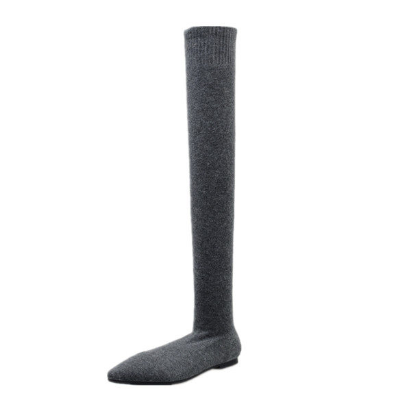 Текстилни дамски ботуши заострен модел с равна подметка