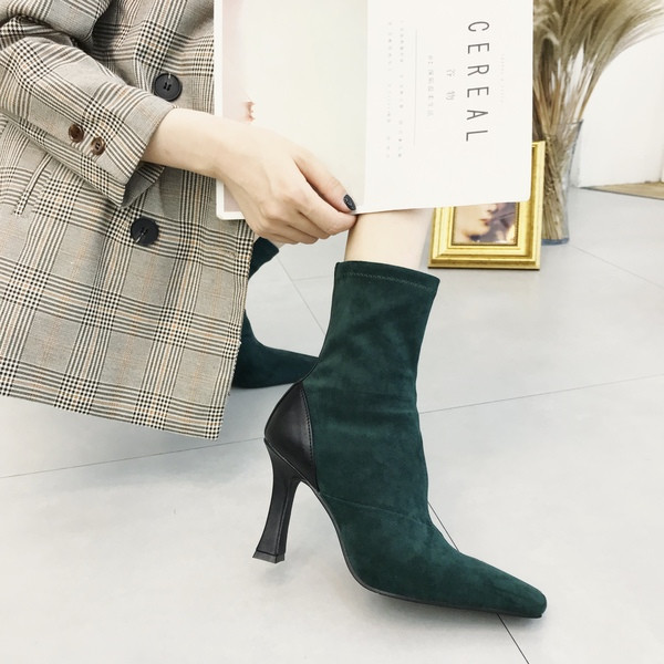 Дамски боти от еко кожа с дебел ток и цип