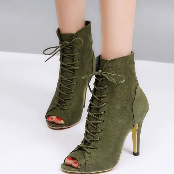 Дамски велурени боти с отворени пръсти 