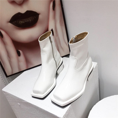 Нов модел дамски боти от еко кожа с дебел ток