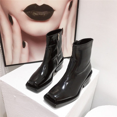 Нов модел дамски боти от еко кожа с дебел ток