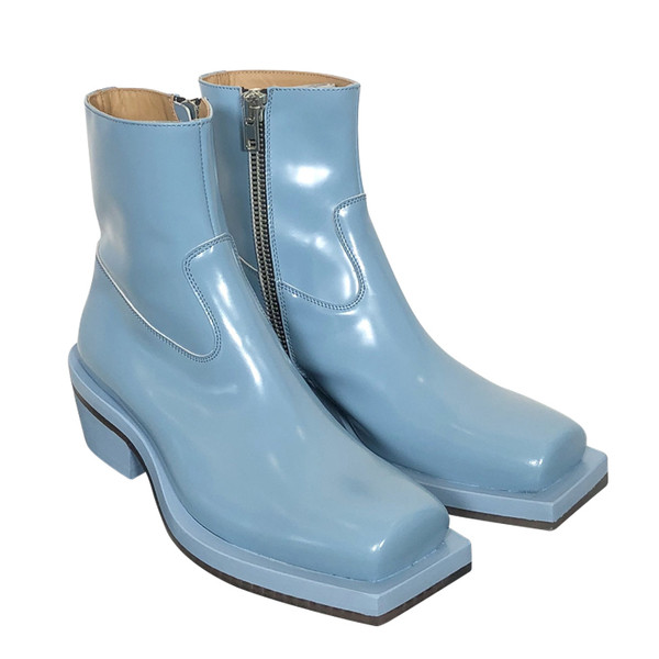 Нов модел дамски боти от еко кожа с дебел ток