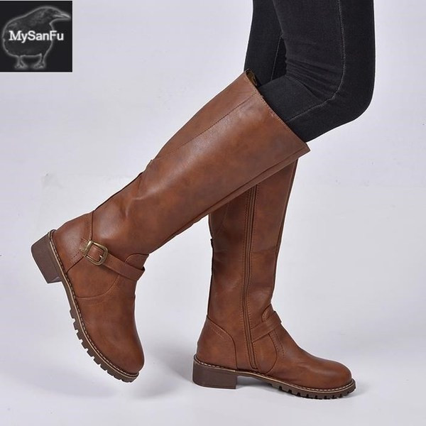 Ежедневни дамски ботуши от еко кожа и цип 