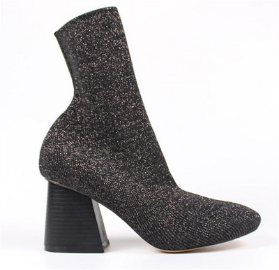 Лъскави дамски боти заострен модел с дебел ток