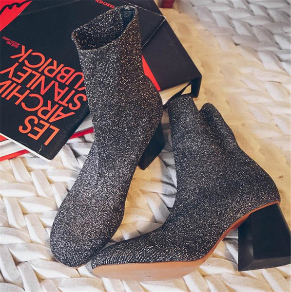 Лъскави дамски боти заострен модел с дебел ток