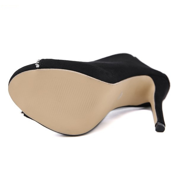 Дамски велурени полуотворени боти с цип и 8 см ток 