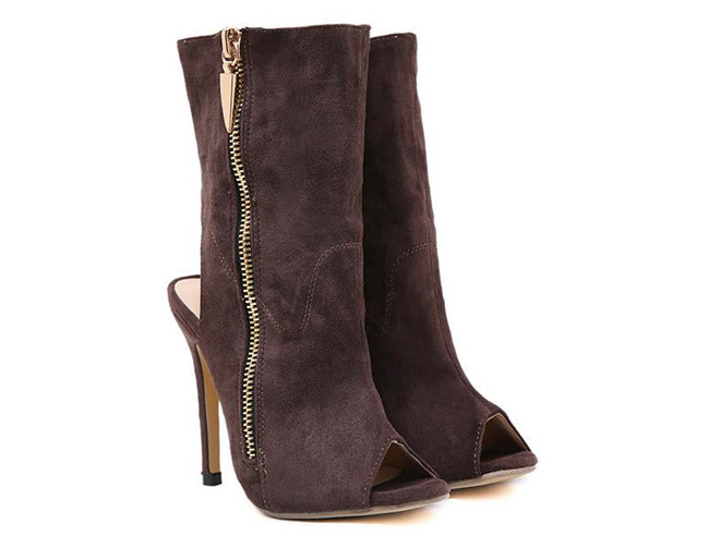 Модерни дамски боти с отворени части и цип