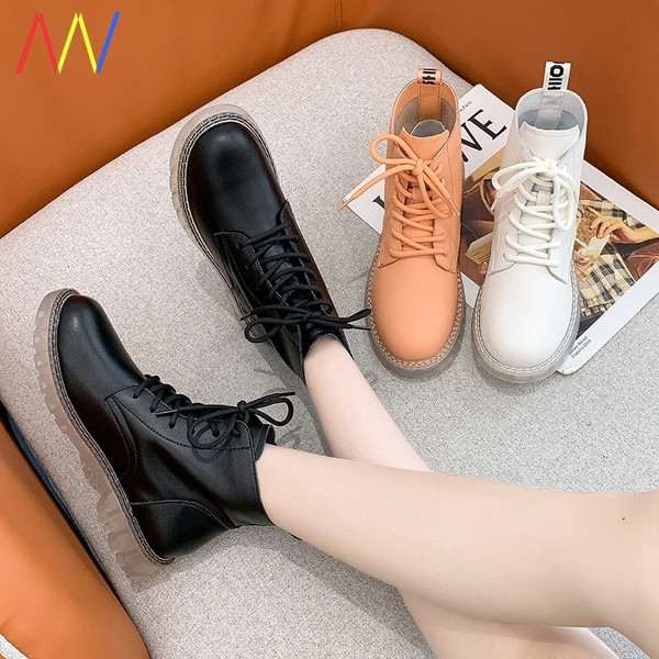 Дамски ежедневни боти с  връзки и равна подметка от еко кожа