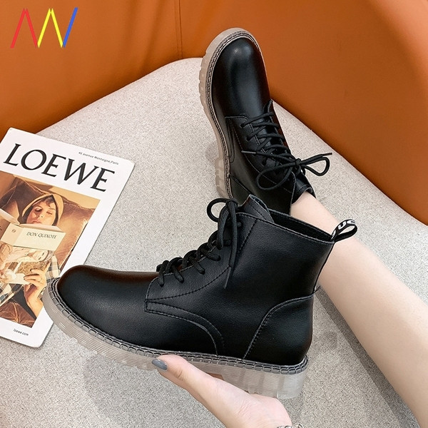 Дамски ежедневни боти с  връзки и равна подметка от еко кожа