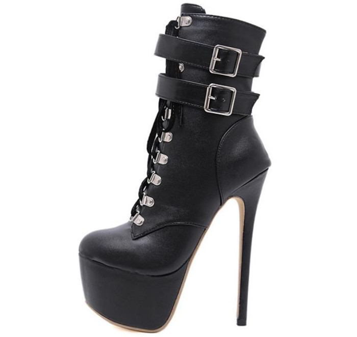Черни дамски боти с висок ток, метални елементи и връзки