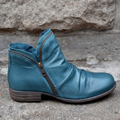 Дамски ежедневни боти от еко кожа с равна подметка и цип