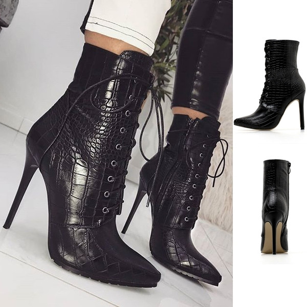 Стилни дамски боти от еко кожа заострен модел 