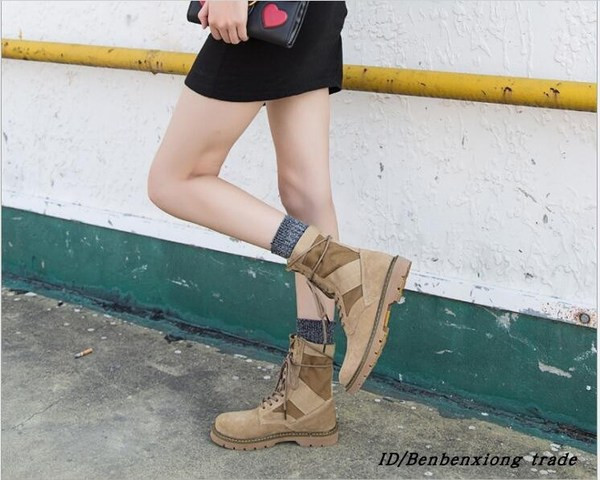 Дамски ежедневни боти с връзки от еко велур в бежов цвят