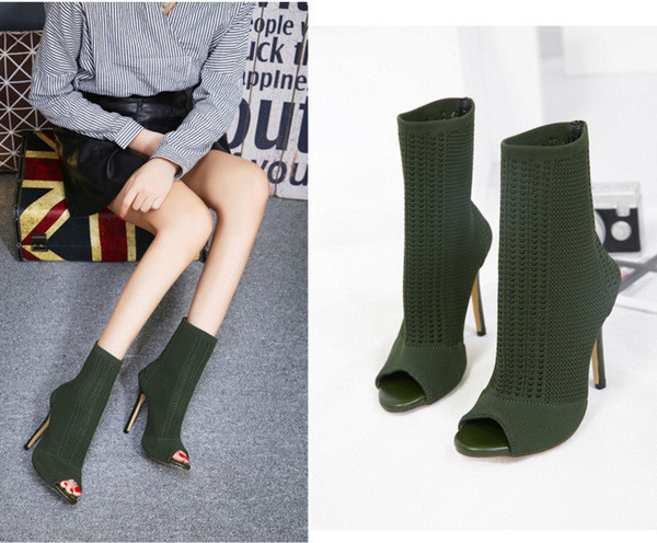 Дамски модерни полуотворени боти 