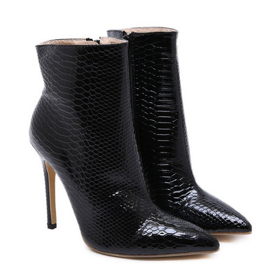 Стилни дамски боти заострен модел с 10.5 см ток