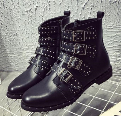 Ежедневни дамски боти с капси и катарама -равна подметка