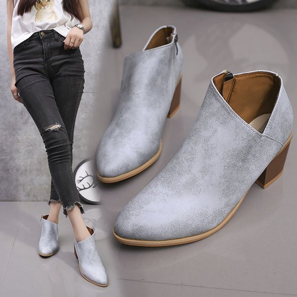 Кожени дамски боти с нисък квадратен ток 