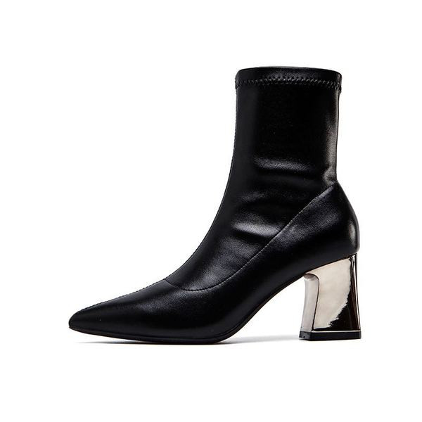 Черни дамски боти от еко кожа в няколко модела