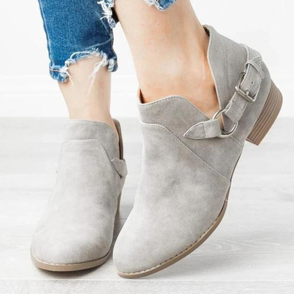 Дамски ежедневни боти от еко велур - заострен модел