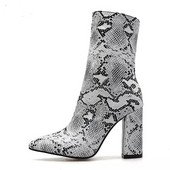 Стилни дамски боти с дебел 10см ток и цип