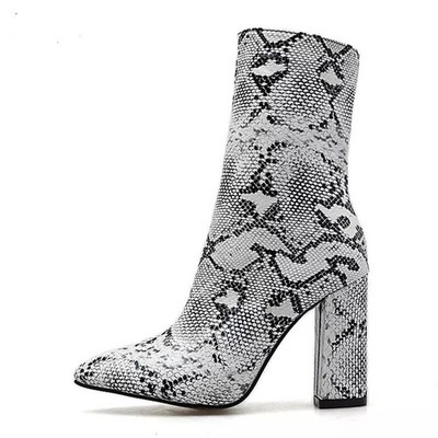 Стилни дамски боти с дебел 10см ток и цип