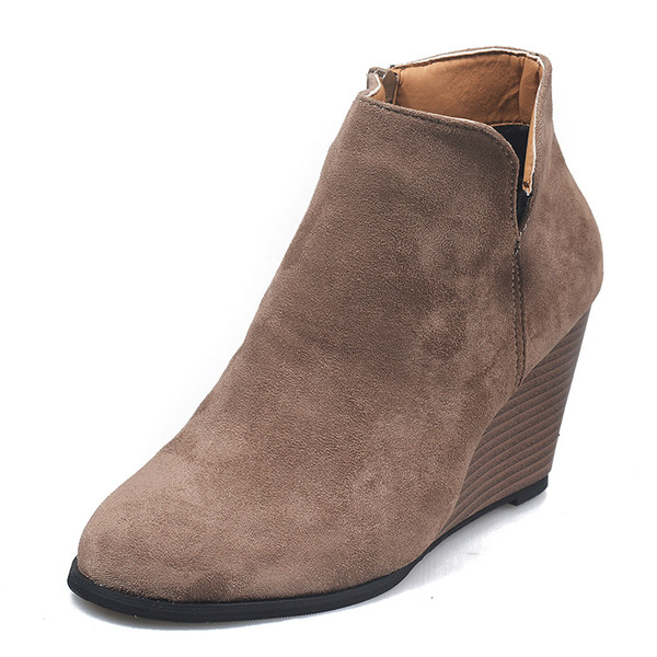 Дамски ежедневни боти с цип от еко велур и цип 