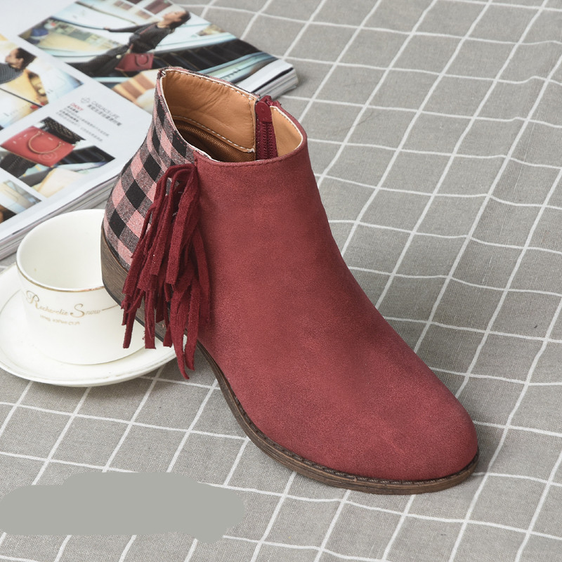 Нов модел карирани боти с ресни