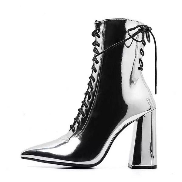 Актуални дамски боти заострен модел с висок ток и връзки